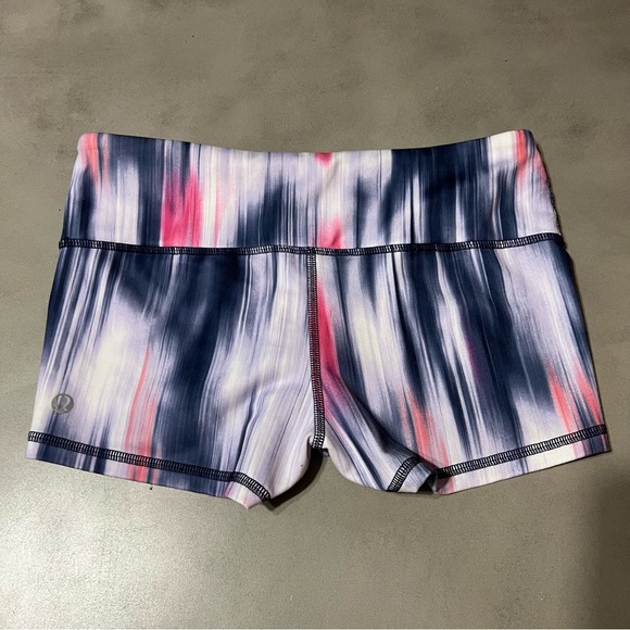 LULULEMON Boogie Short - Picture 3 of 7